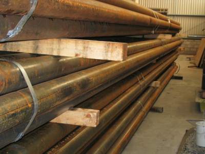 Steel tubes storage