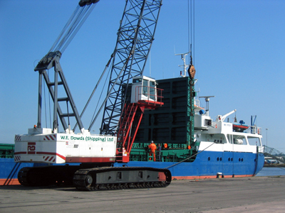 Vessel unloading